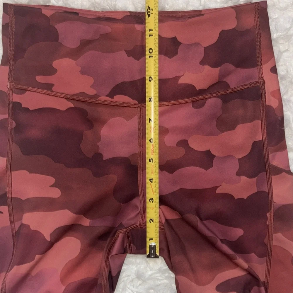 Athleta Ultimate Stash Pink Camo Printed 7/8 Tight, Size S - Picture 8 of 16
